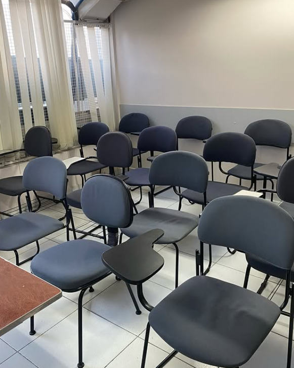cadeirasuniversitaria[